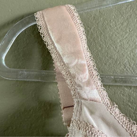 Playtex Pink Full-Coverage Bra with Supportive Padded Straps Size 44DDD - Picture 2 of 16